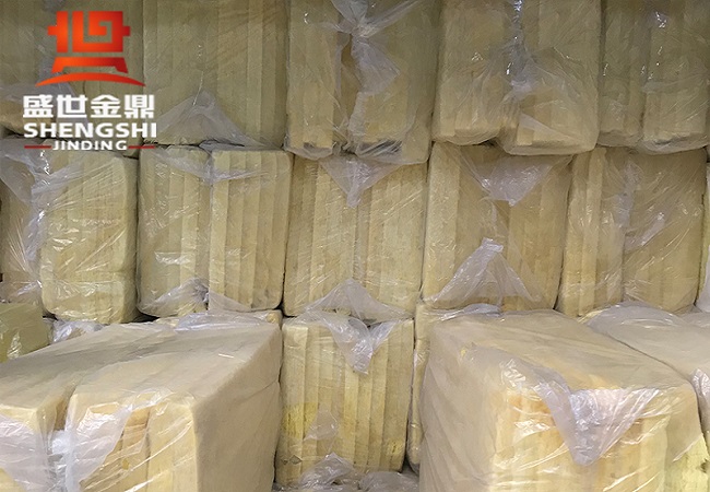 屋面玻璃棉的特點(diǎn)是什么，如何施工